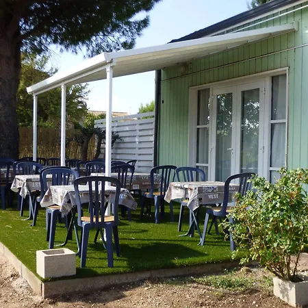 Floreal Hotel